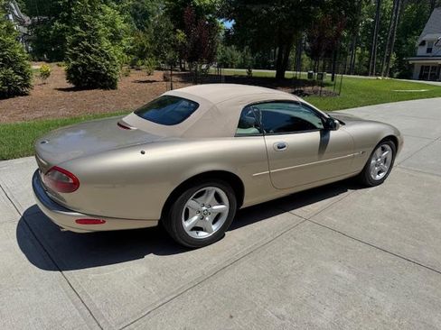 Used 1998 Jaguar XK8 8 Convertible 2D image 9