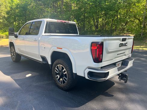 Used 2023 GMC Sierra 2500 AT4 w/ Gooseneck/5TH Wheel Package image 12