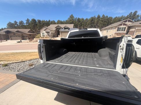 Used 2019 Toyota Tundra SR5 w/ SR5 Upgrade Package image 9