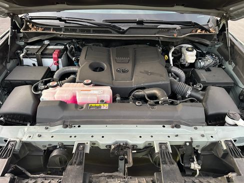 Used 2022 Toyota Tundra Limited w/ TRD Off-Road Package image 14