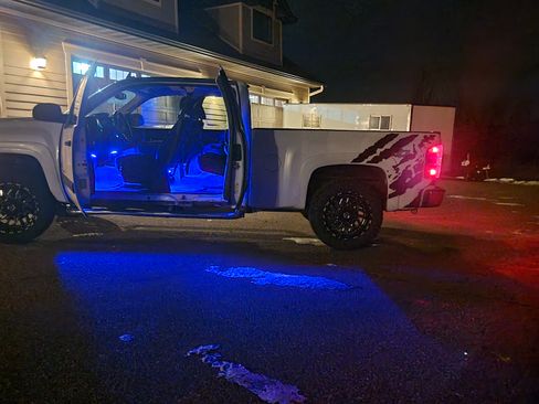 Used 2007 Chevrolet Silverado 1500 LT w/ 1LT Convenience Package image 1