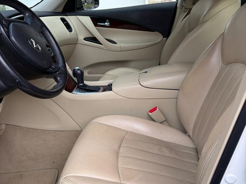 Used 2016 INFINITI QX50 AWD w/ Premium Plus Package image 11