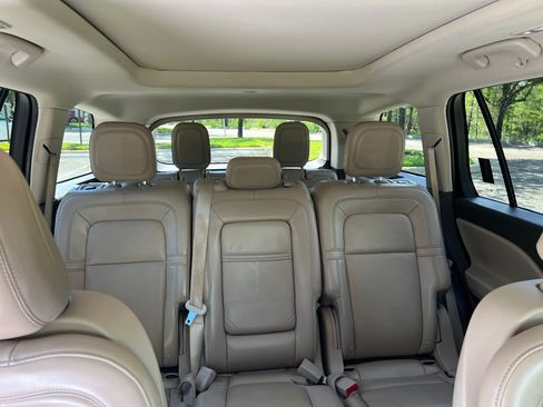 Used 2021 Lincoln Aviator Reserve w/ Equipment Group 201A AWD/4WD image 24