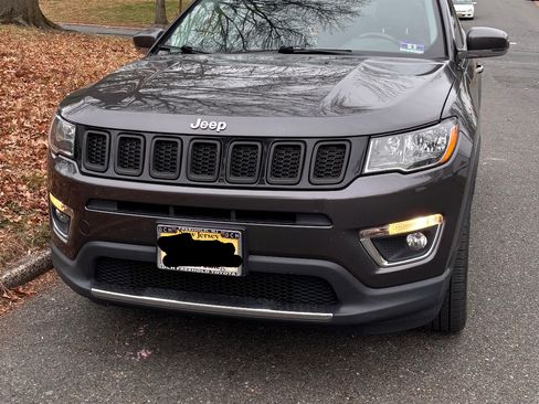 Used 2019 Jeep Compass Limited image 8