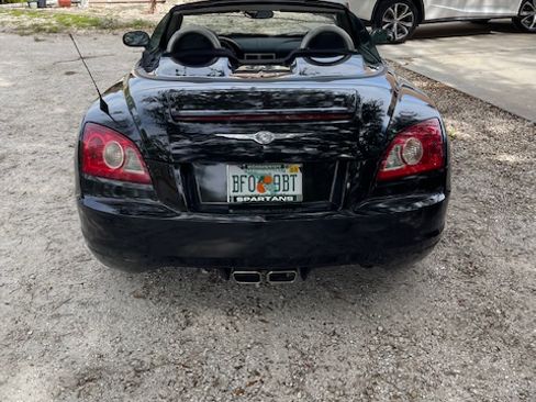Used 2005 Chrysler Crossfire Limited image 2
