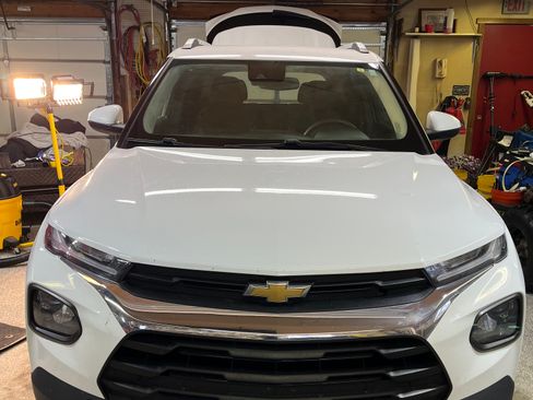 Used 2022 Chevrolet TrailBlazer LT w/ Convenience Package image 1