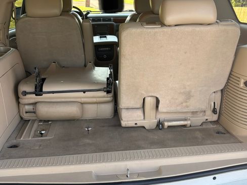 Used 2013 Chevrolet Tahoe LTZ AWD/4WD image 14