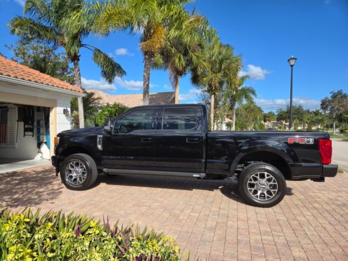 Used 2022 Ford F250 Lariat image 25