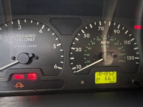 Used 1999 Land Rover Discovery Series II AWD/4WD image 9