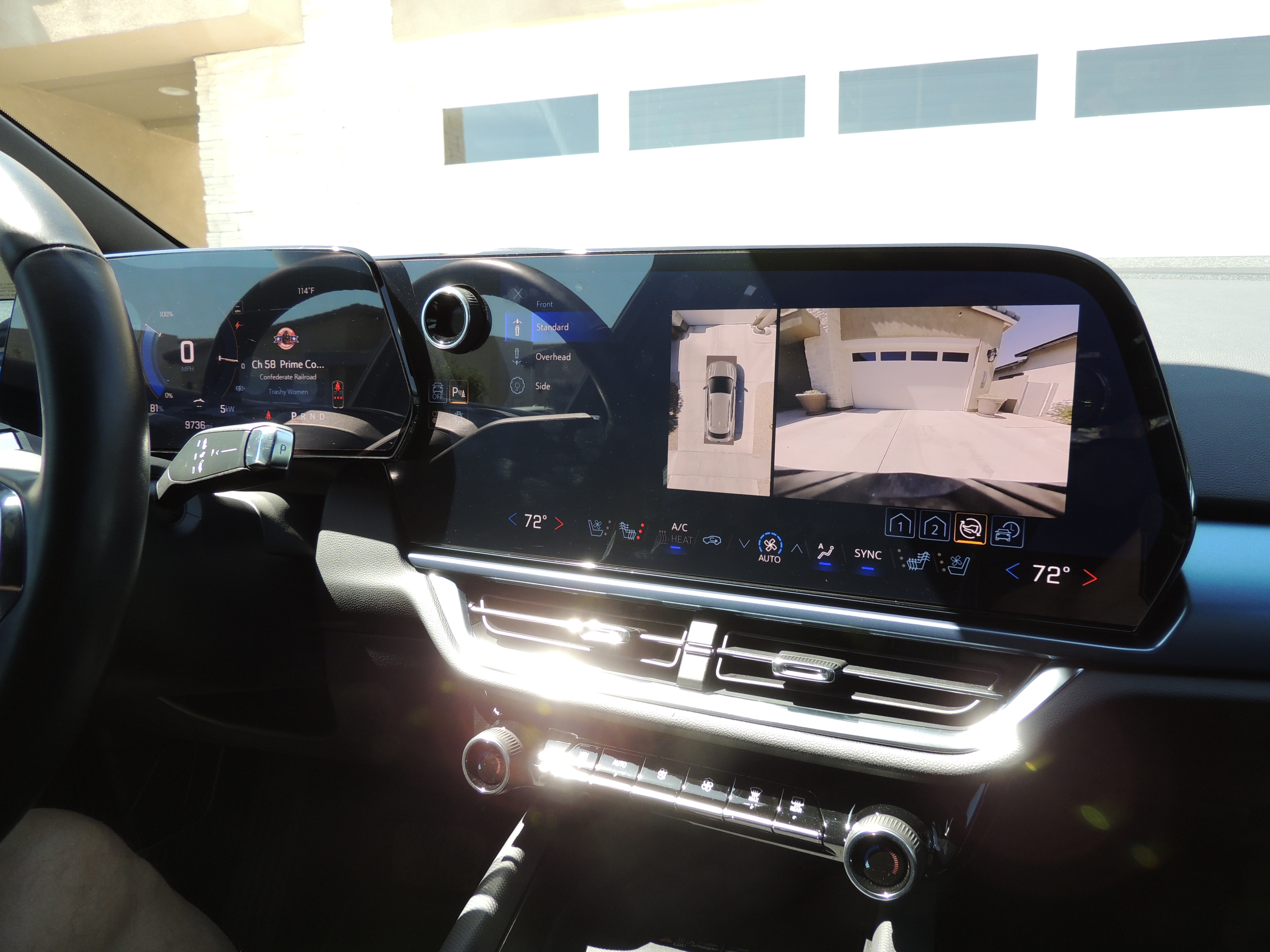 Used 2025 Chevrolet Equinox EV LT w/ Convenience Package II FWD image 29