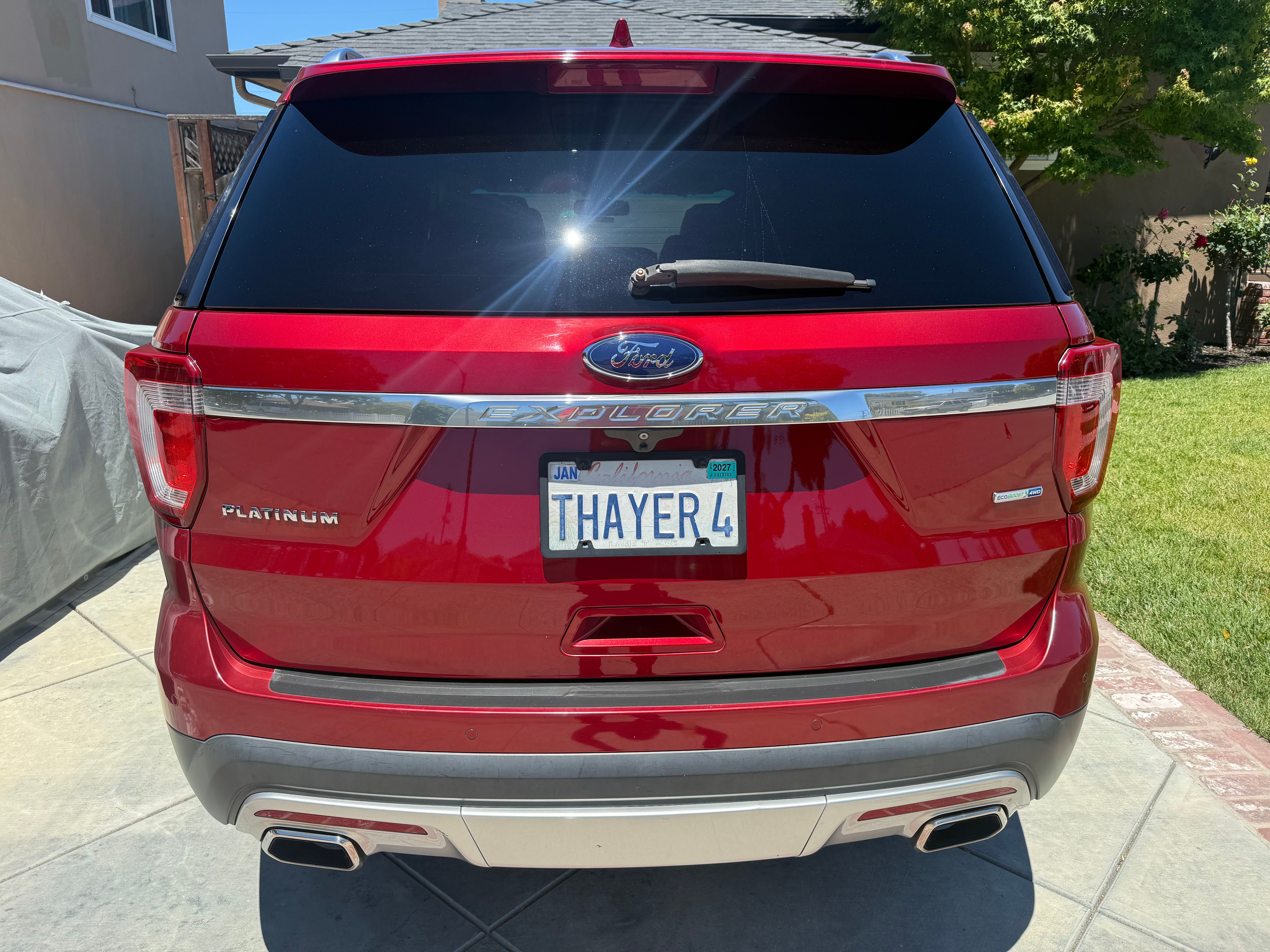 Used 2016 Ford Explorer Platinum AWD/4WD image 8