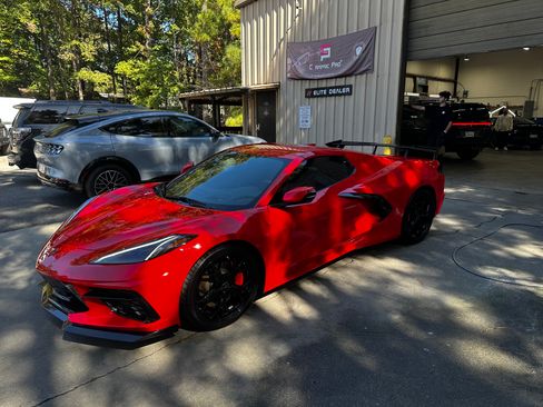 Used 2021 Chevrolet Corvette Stingray Premium Conv w/ Z51 Performance Package image 10