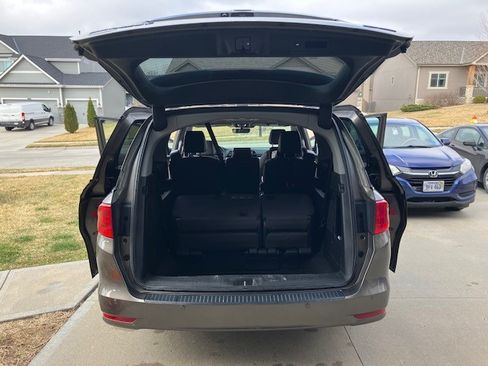 Used 2018 Honda Odyssey Touring image 5