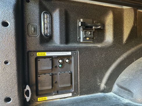 Used 2021 Ford F150 Lariat image 21