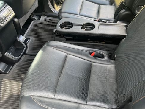 Used 2016 Toyota Highlander Limited Platinum image 10