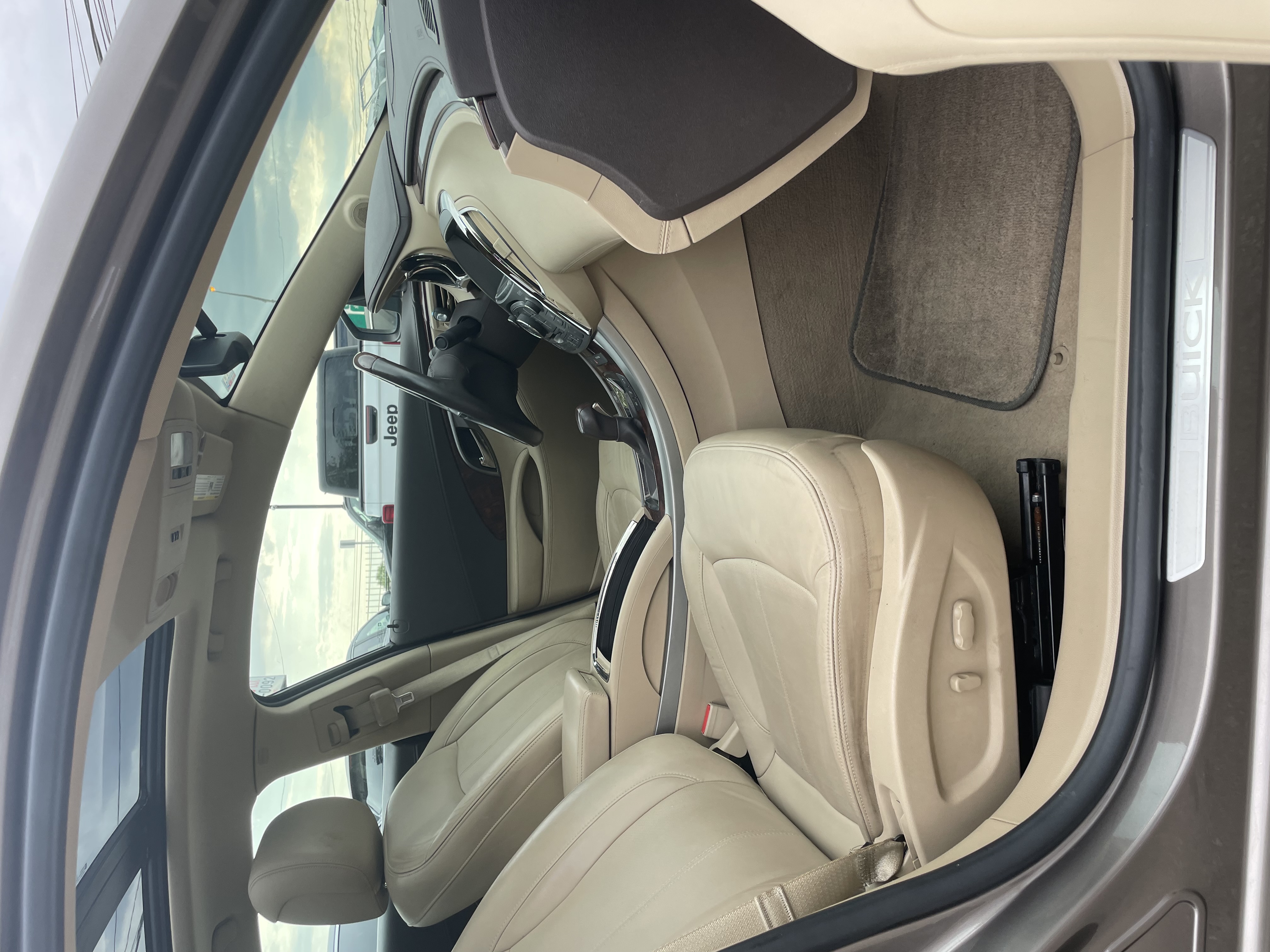 Used 2011 Buick LaCrosse CXL w/ Driver Confidence Package AWD/4WD image 6