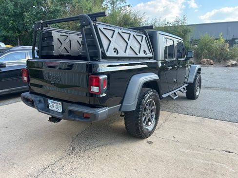 Used 2020 Jeep Gladiator Sport w/ Quick Order Package 24S image 16