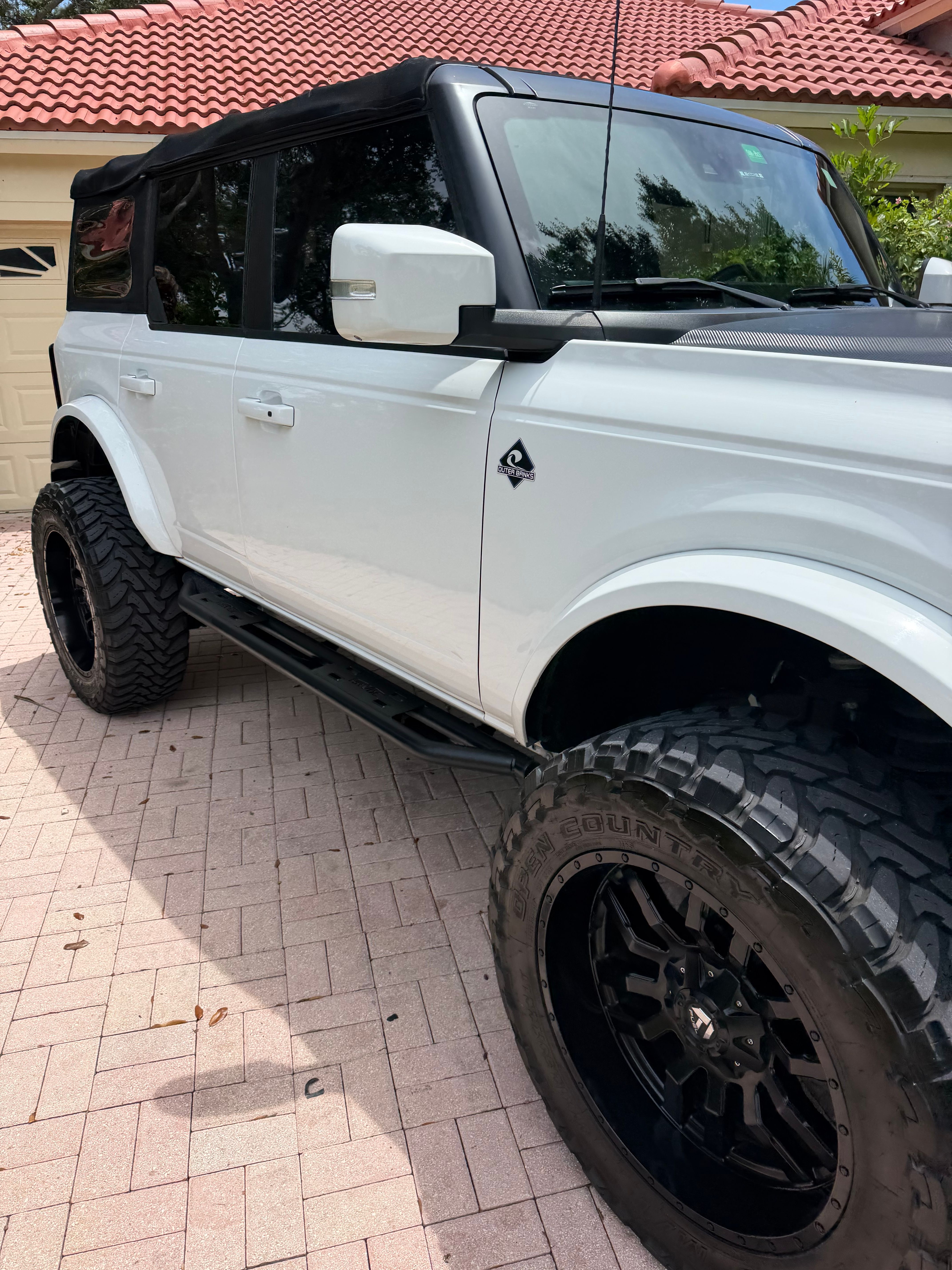 Used 2022 Ford Bronco Outer Banks AWD/4WD image 4