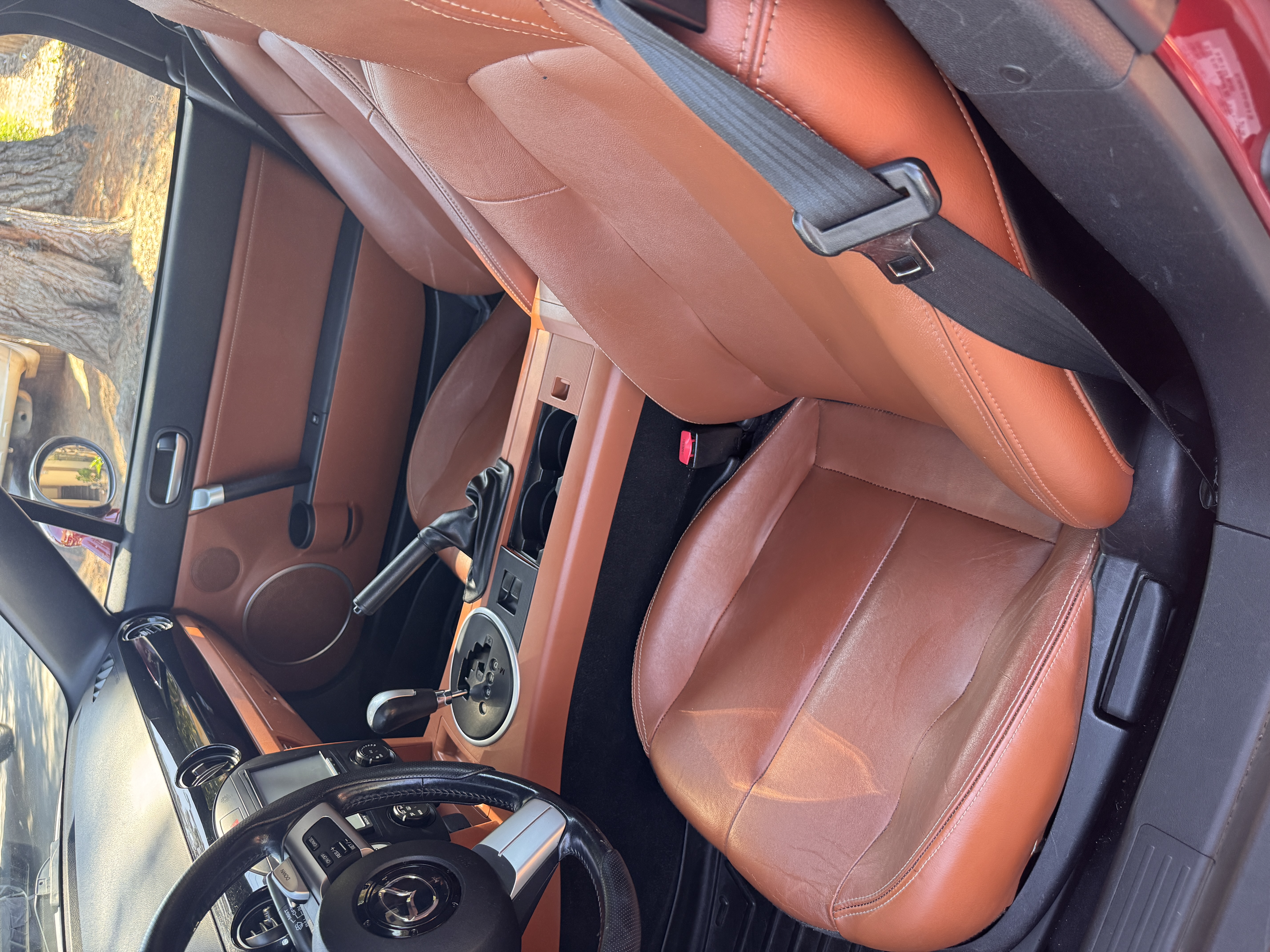 Used 2006 MAZDA MX-5 Miata Grand Touring w/ Premium Pkg RWD image 9