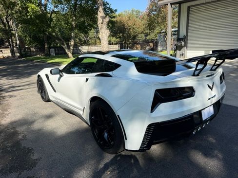 Used 2019 Chevrolet Corvette ZR1 w/ ZTK Track Performance Package RWD image 15