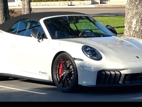 Used 2025 Porsche 911 GTS image 1