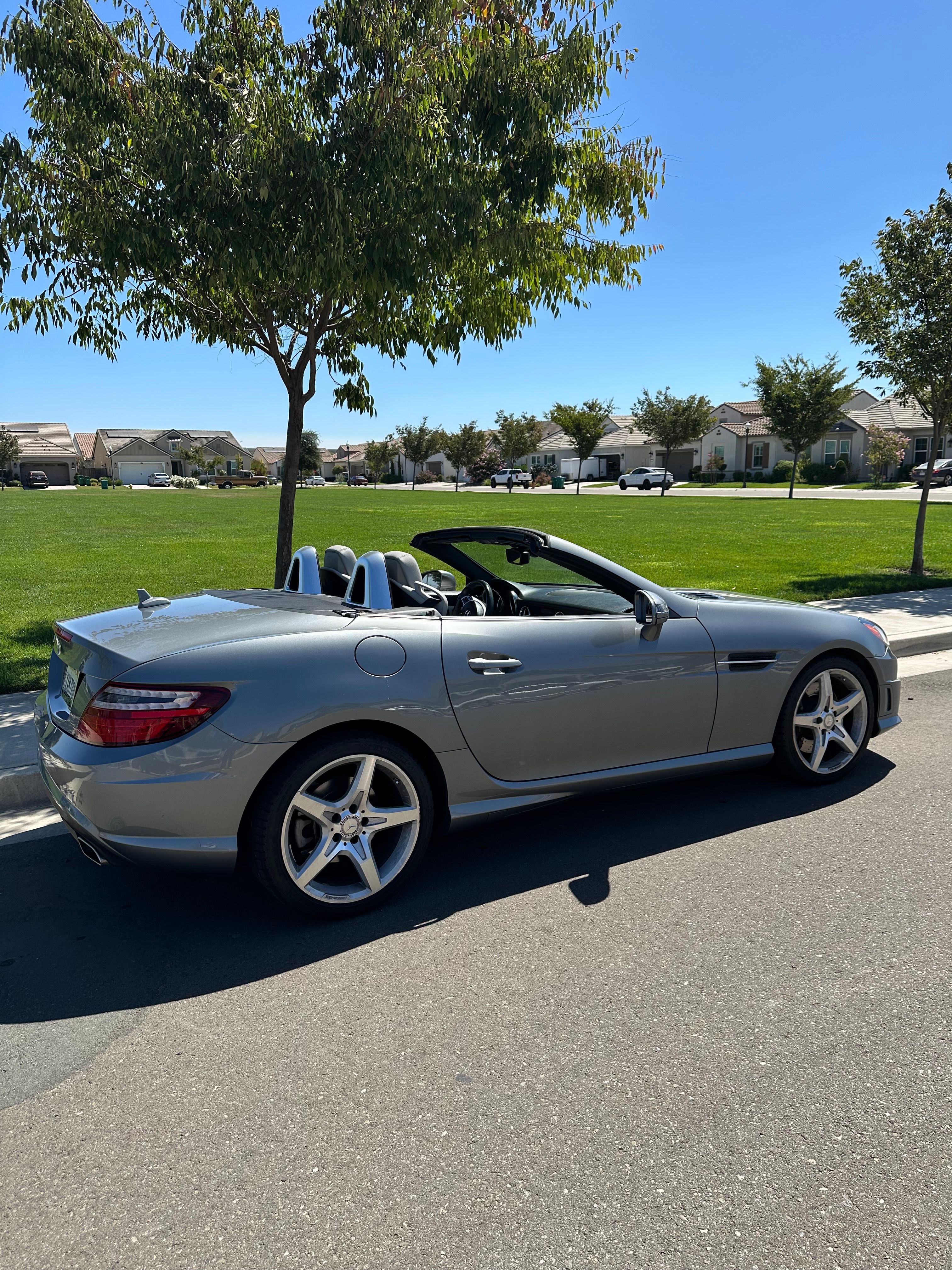Used 2013 Mercedes-Benz SLK 250 image 9