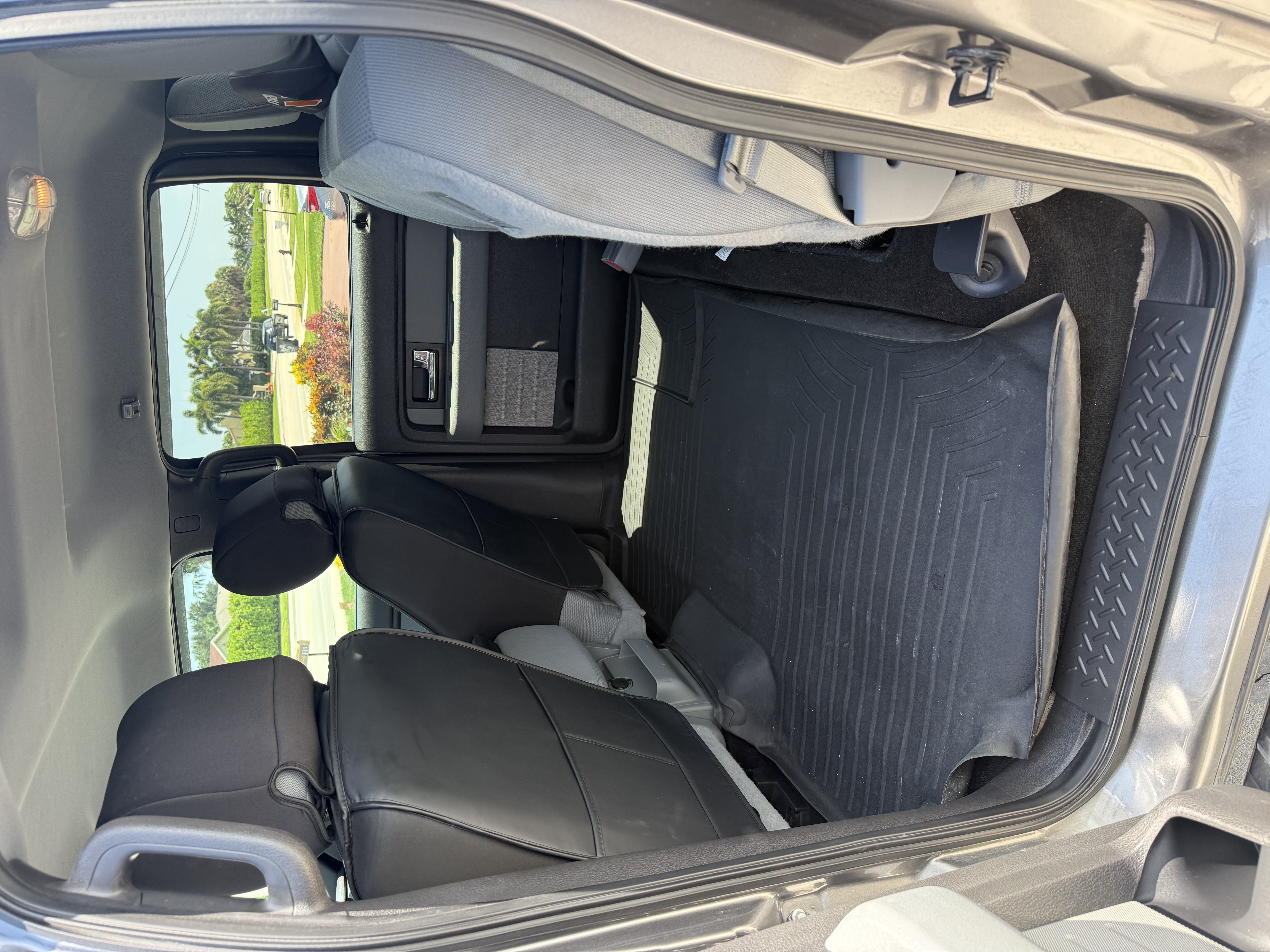 Used 2014 Ford F150 XLT w/ XLT Chrome Package RWD image 15