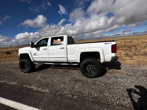 Used 2015 Chevrolet Silverado 2500 LTZ w/ Duramax Plus Package image 12