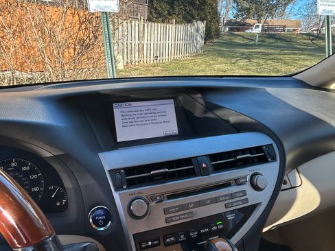 Used 2011 Lexus RX 450h AWD image 11