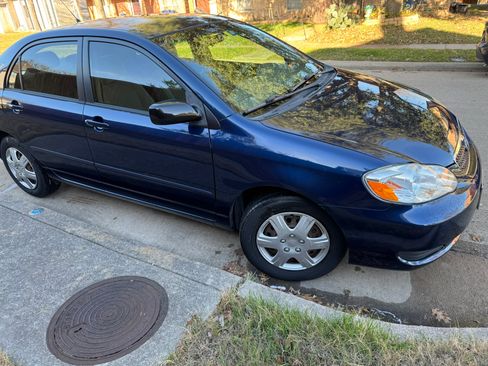 Used 2007 Toyota Corolla LE image 2