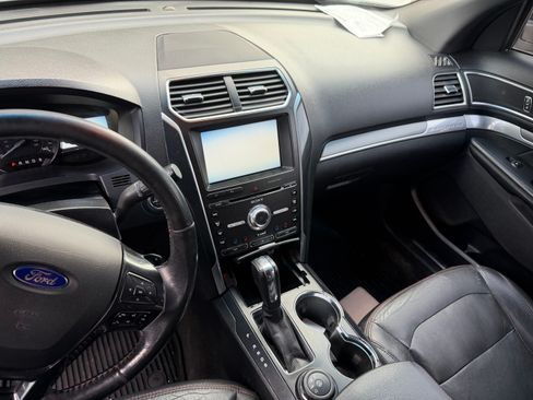 Used 2016 Ford Explorer Sport w/ Equipment Group 401A image 8