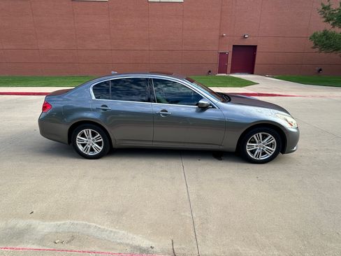 Used 2011 INFINITI G37 x Sedan w/ Premium Pkg AWD/4WD image 10