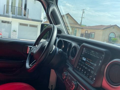 Used 2021 Jeep Wrangler Unlimited Sport image 11