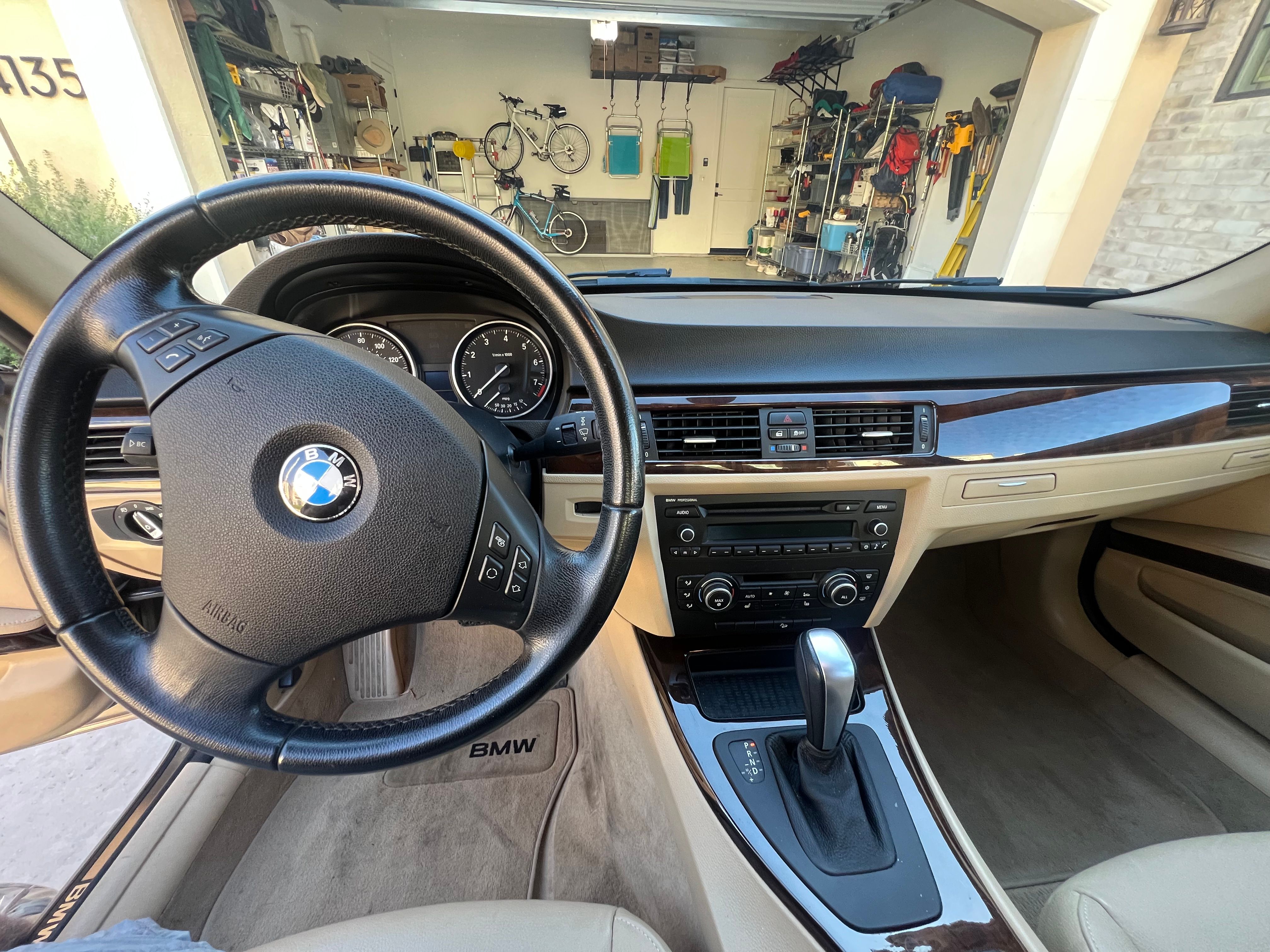 Used 2011 BMW 328i xDrive Sedan AWD/4WD image 11