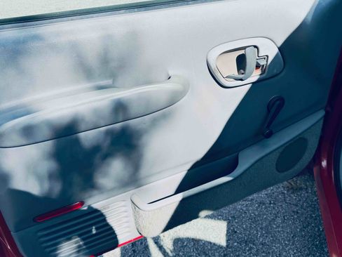 Used 1996 Chevrolet Silverado 1500 2WD Regular Cab image 16