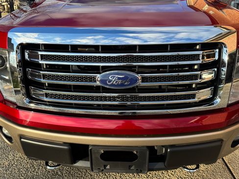 Used 2013 Ford F150 Lariat w/ Luxury Equipment Group image 2