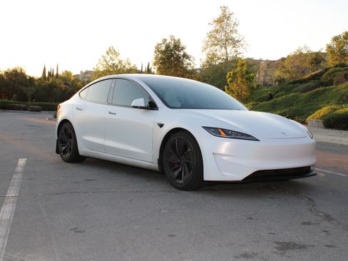 Used 2024 Tesla Model 3 Performance image 6
