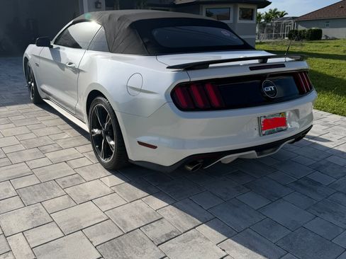 Used 2017 Ford Mustang GT Premium RWD image 4