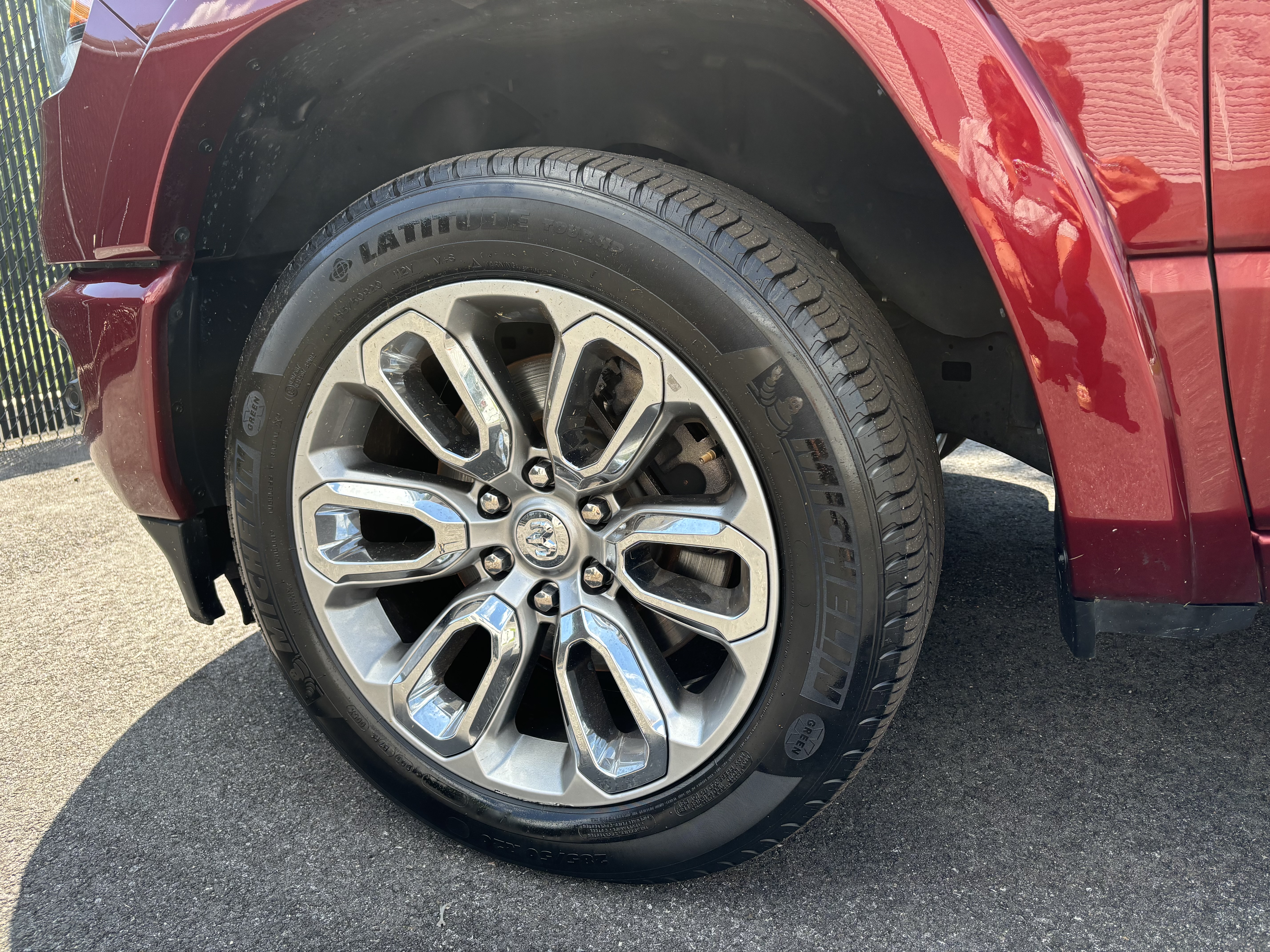 Used 2021 RAM 1500 Laramie w/ Sport Appearance Package AWD/4WD image 6