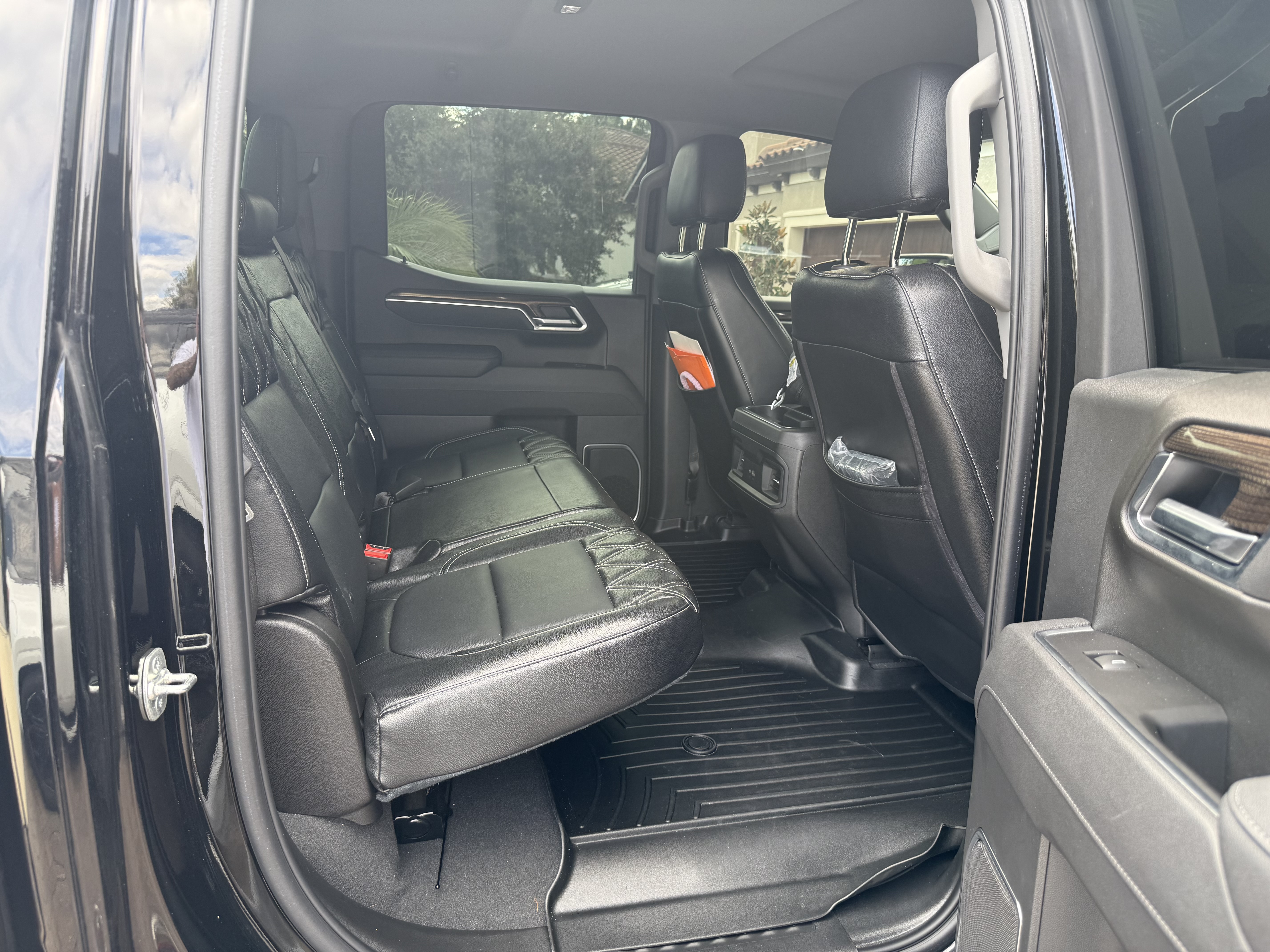 Used 2025 Chevrolet Silverado 1500 RST AWD/4WD image 5