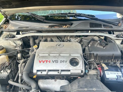 Used 2003 Lexus ES 330 w/ Premium Pkg FWD image 14