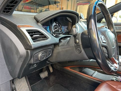 Used 2017 Lincoln MKZ Reserve w/ Technology Package image 12