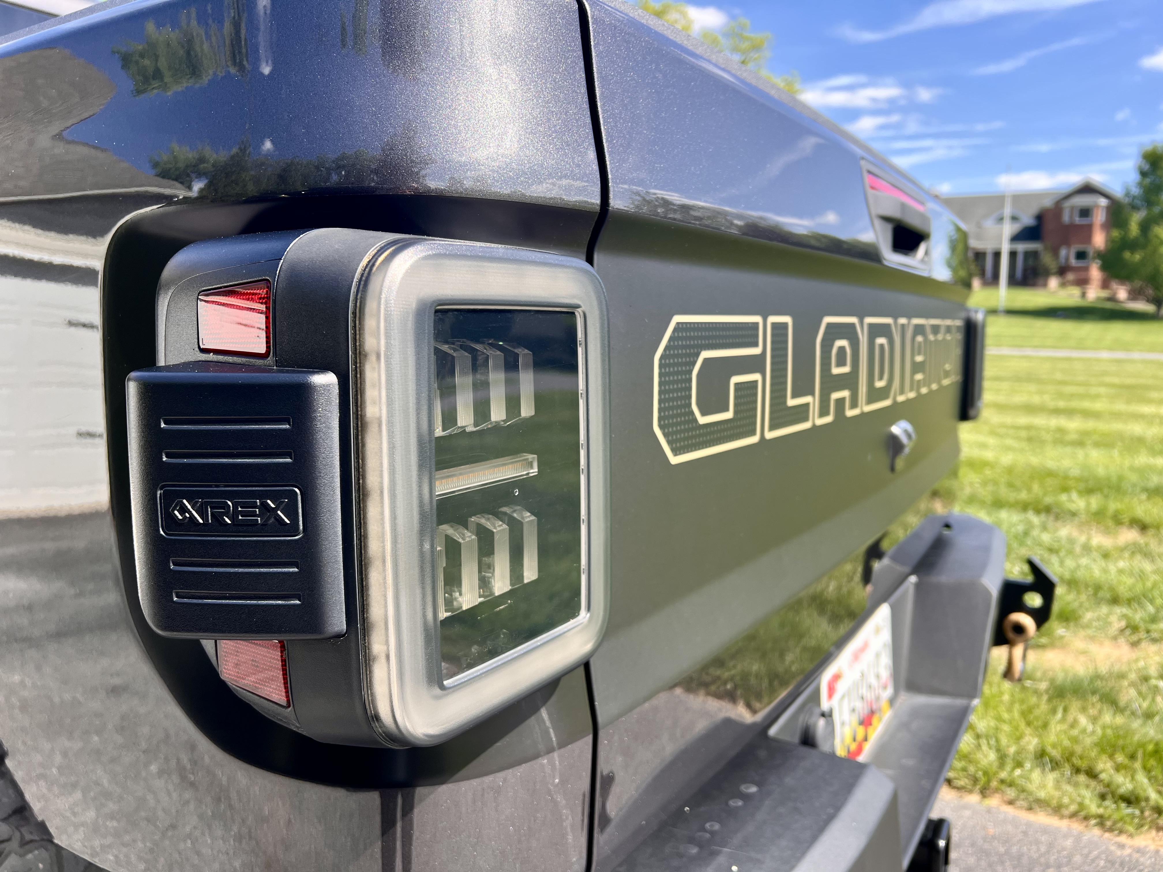 Used 2023 Jeep Gladiator Rubicon w/ Cold Weather Group AWD/4WD image 14