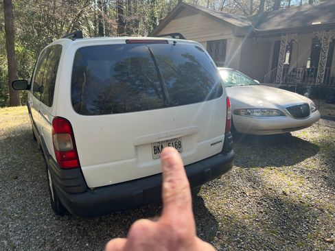 Used 2004 Pontiac Montana w/ Climate Package image 4