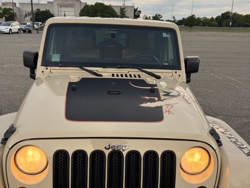 Used 2011 Jeep Wrangler Unlimited Sport AWD/4WD image 14