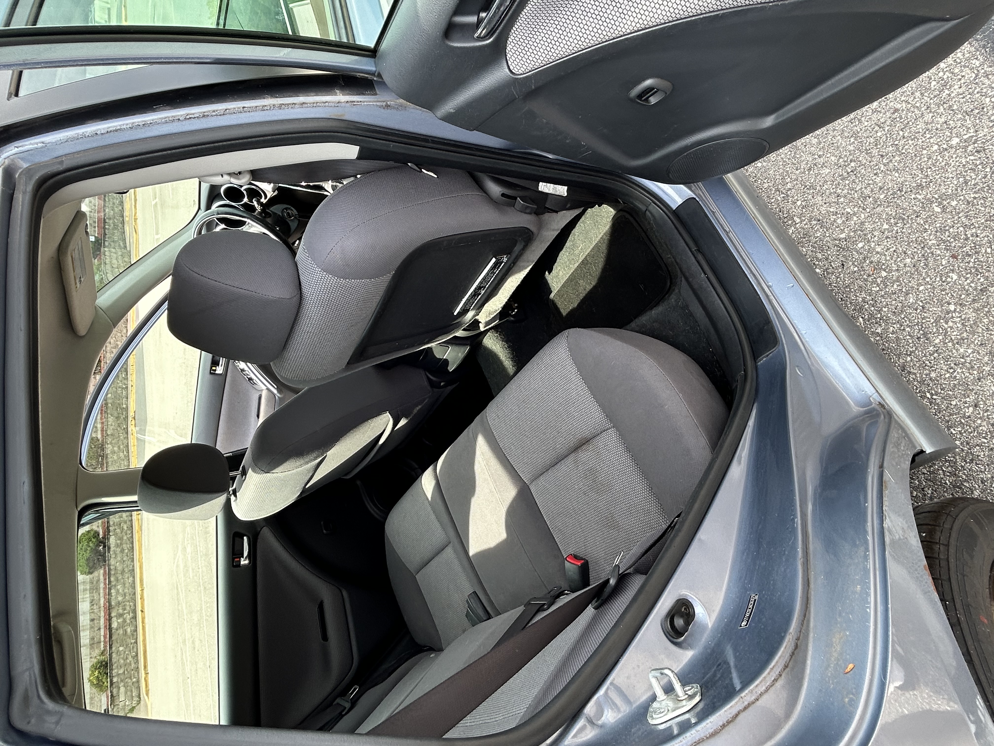 Used 2006 Toyota Matrix XR w/ Extra Value Pkg 1 FWD image 14