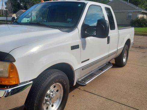 Used 2000 Ford F250 2WD SuperCab Super Duty image 5