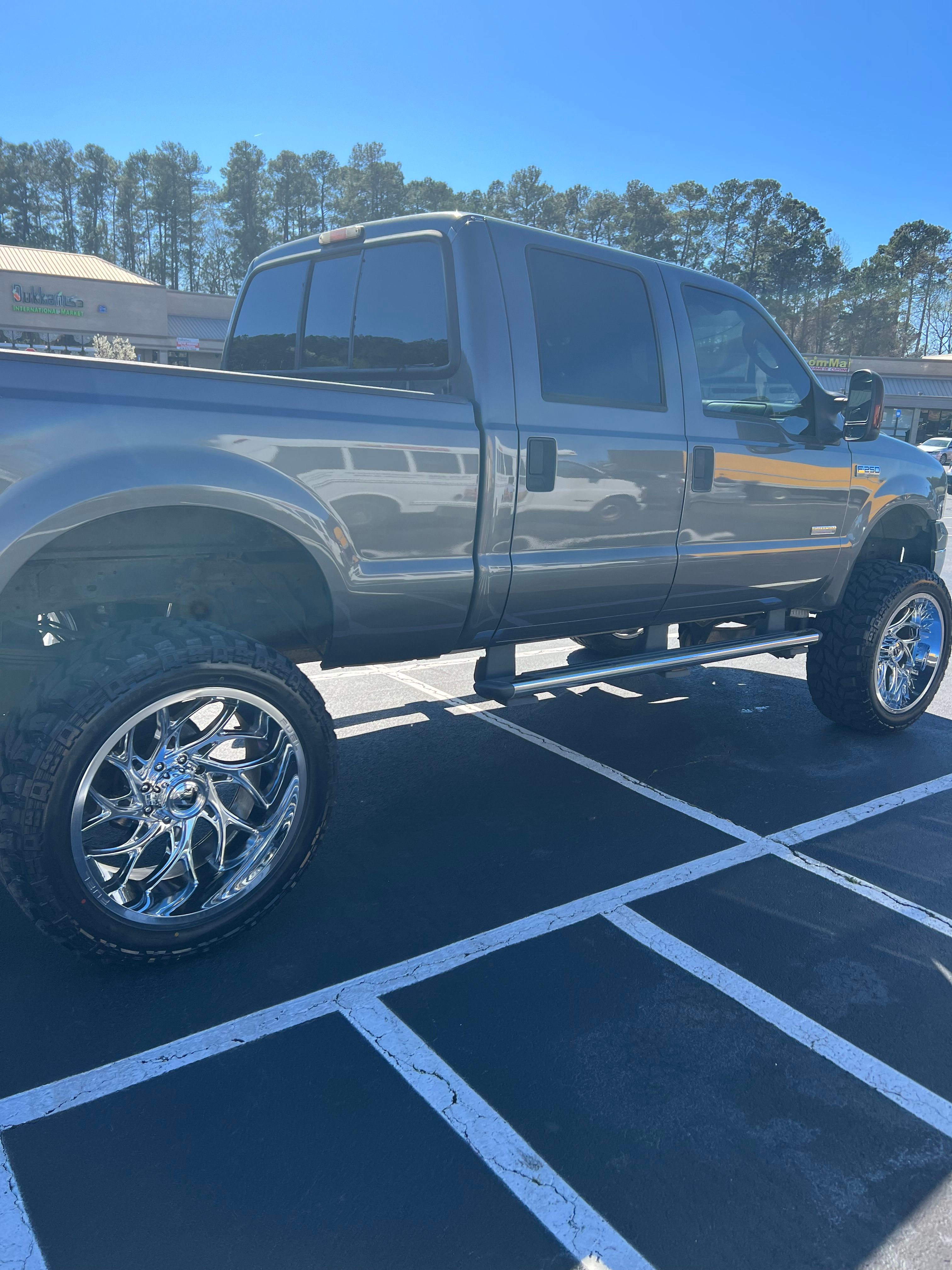 Used 2007 Ford F250 Lariat AWD/4WD image 4