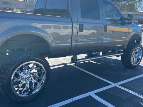 Used 2007 Ford F250 Lariat AWD/4WD image 4