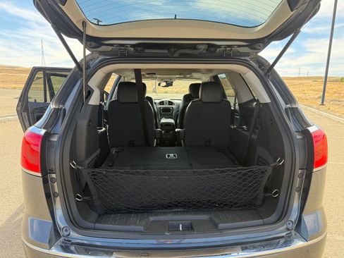 Used 2014 Buick Enclave Leather FWD image 11